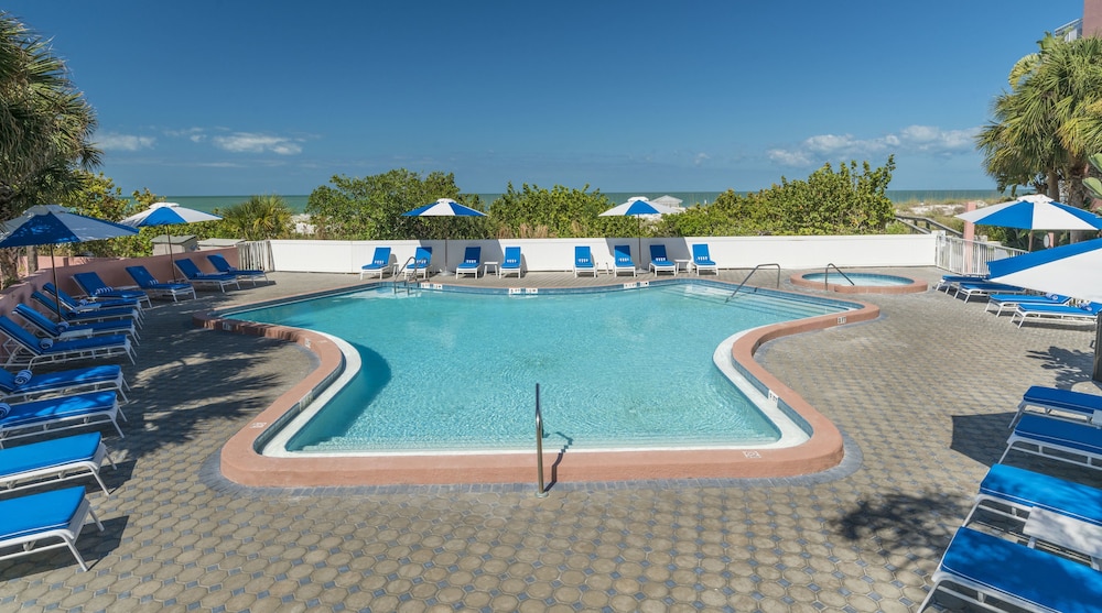 Beach House Suites By The Don Cesar 11/45