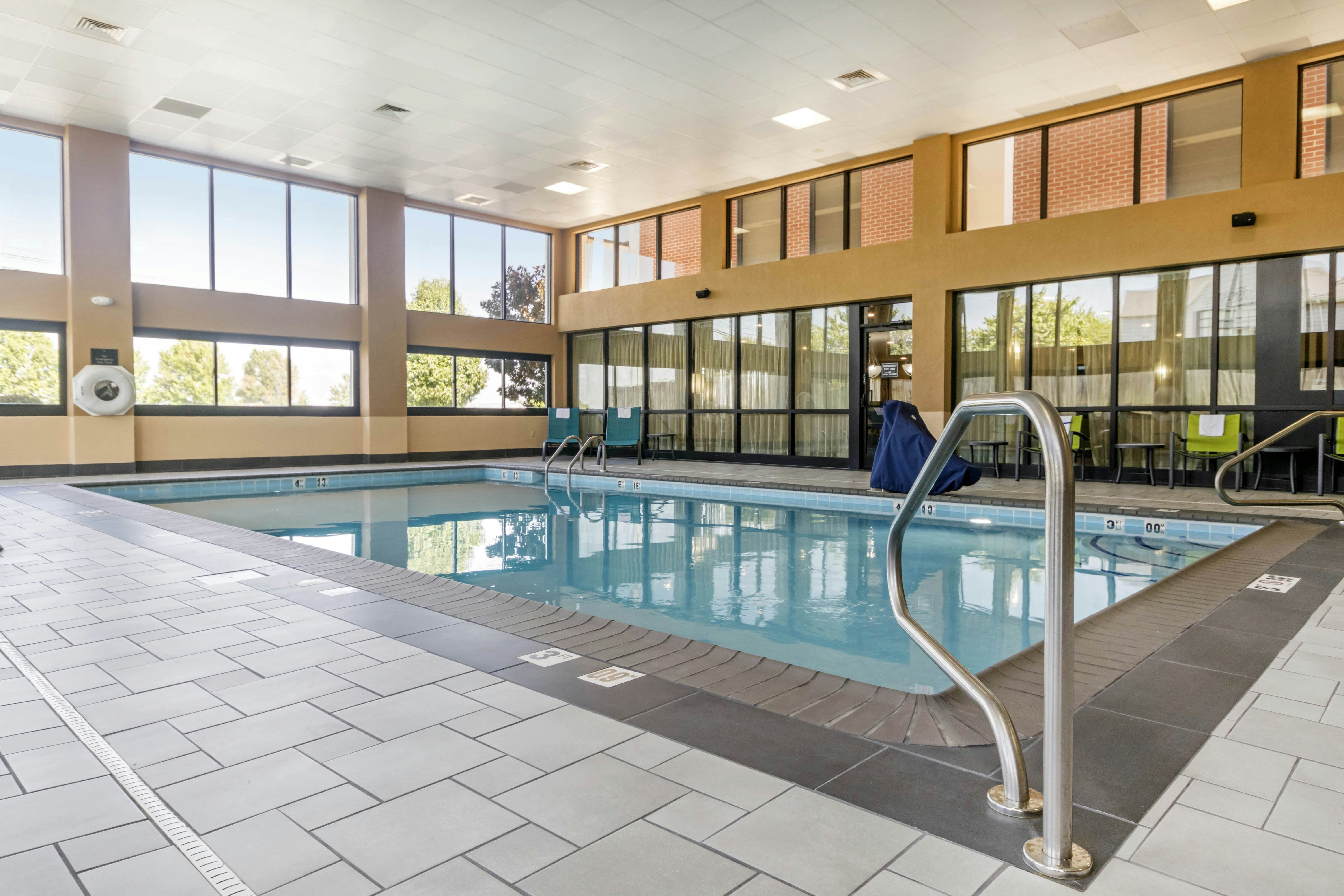 Hampton Inn Richmond 24/54