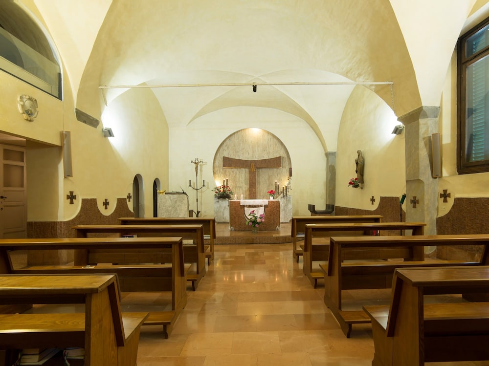 Casa Per Ferie Santo Nome Di Gesu 47/62