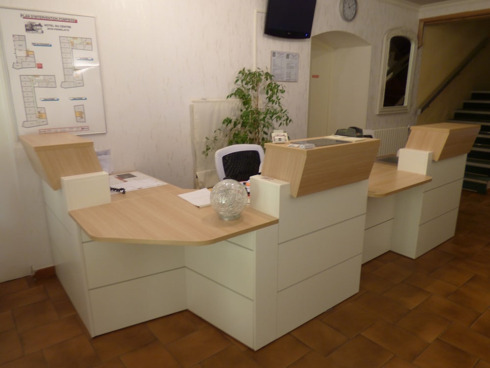HOTEL DU CENTRE 3/32