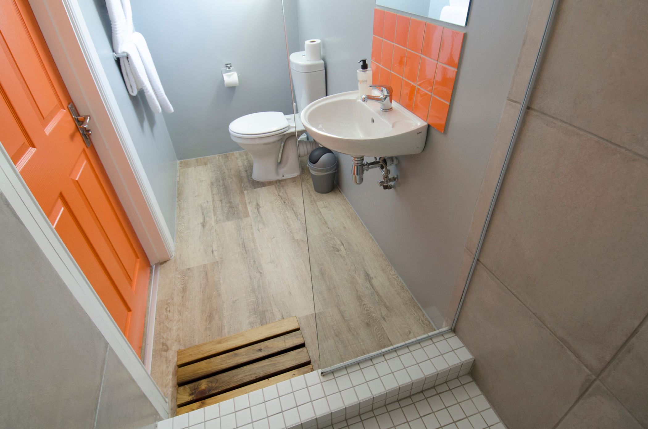 Mixed Dorm, Shared, 6 Beds