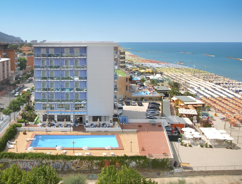 Hotel Majestic 1/10