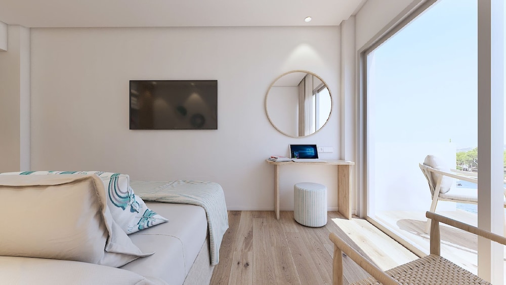 Double Room partial sea view