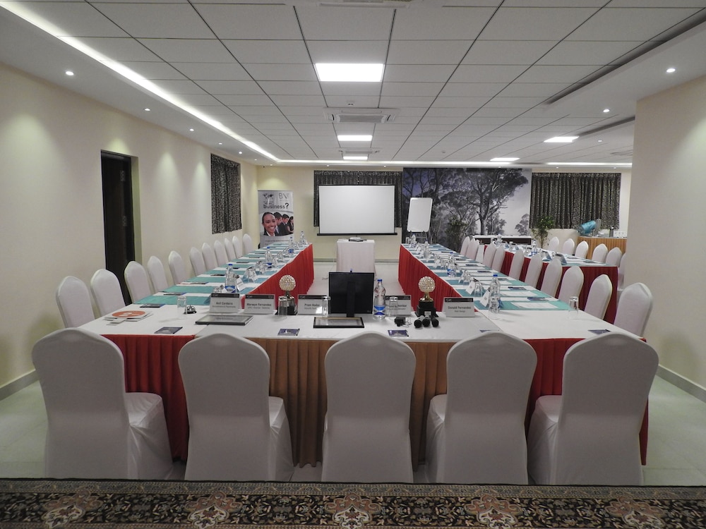Prestige Hotel 46/50