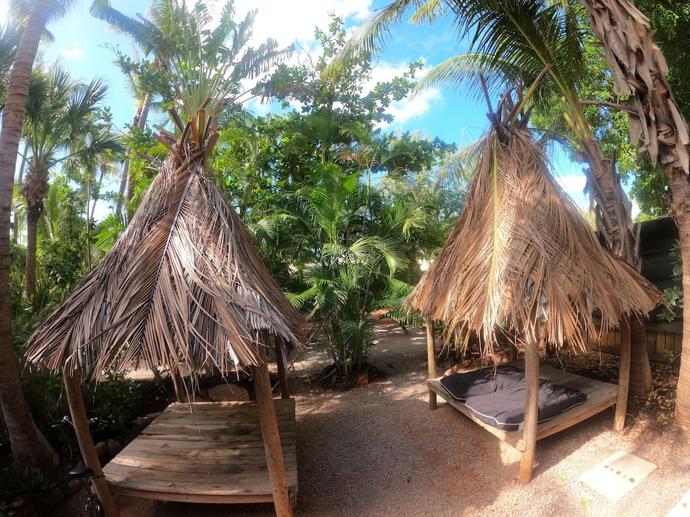 Cable Beach Backpackers Hostel 28/36