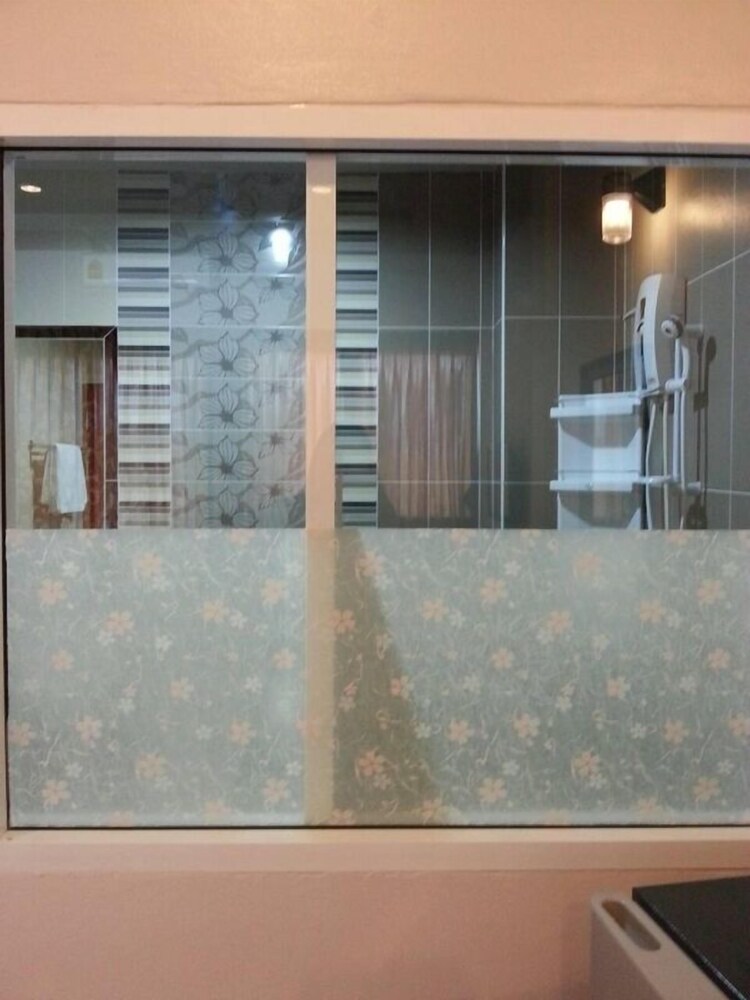 Waen Petch Place 55/55