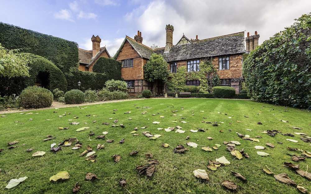 Langshott Manor 62/76