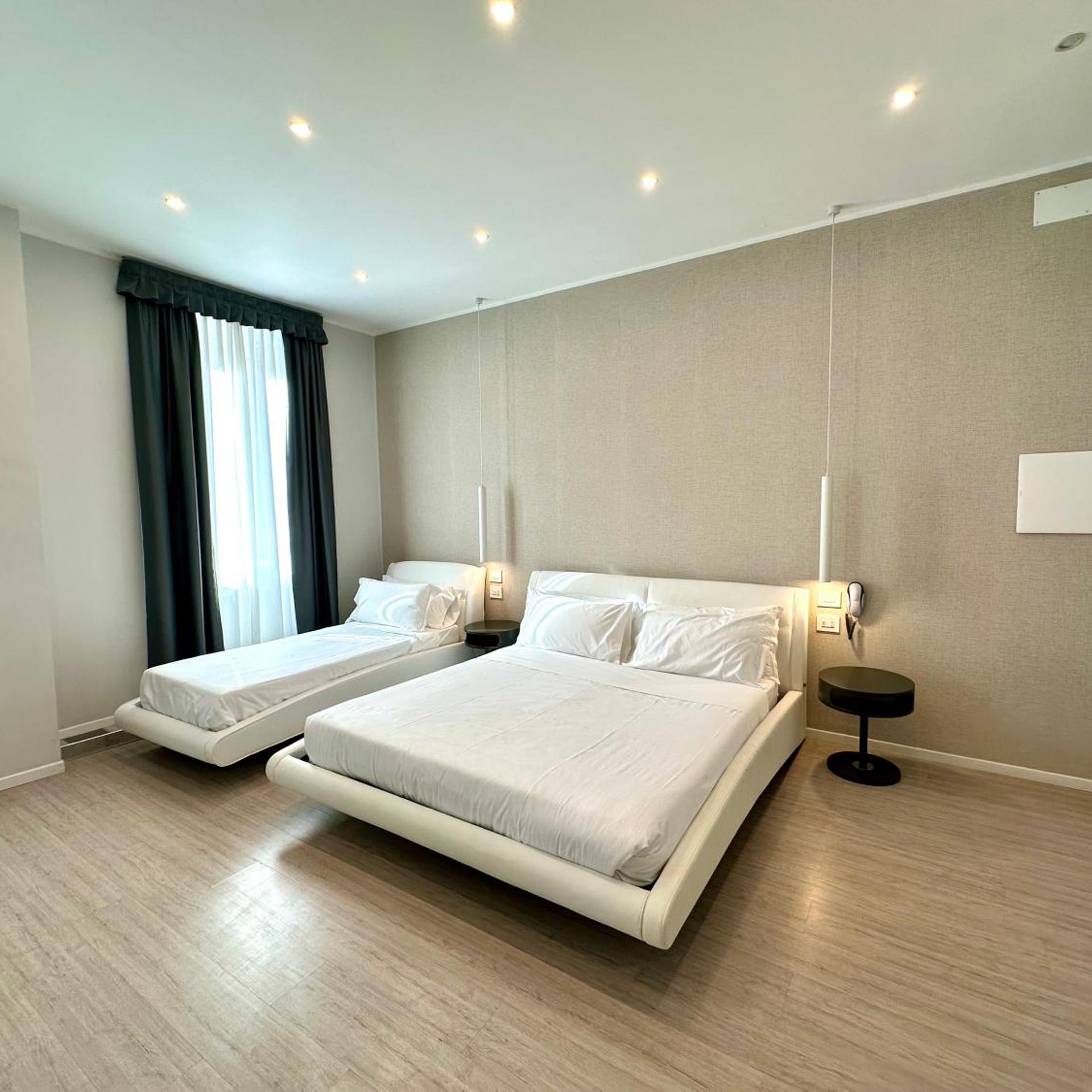 Cadorna Luxury Hotel 10/27