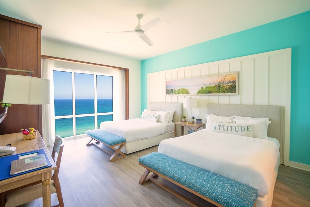 Suite, 2 Queen Beds, Ocean Front