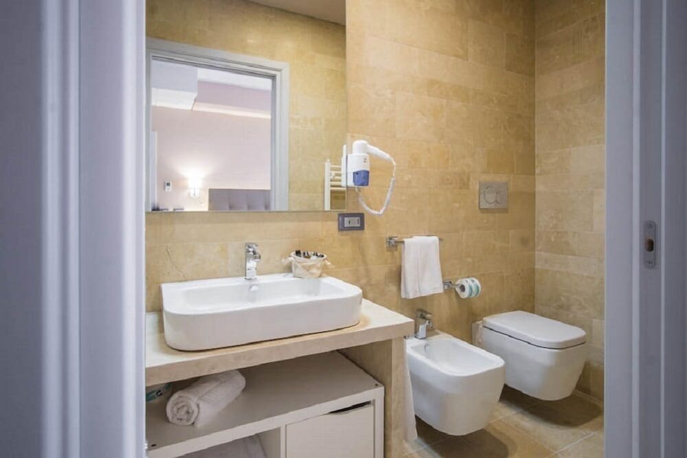 Netum Hotel 48/50