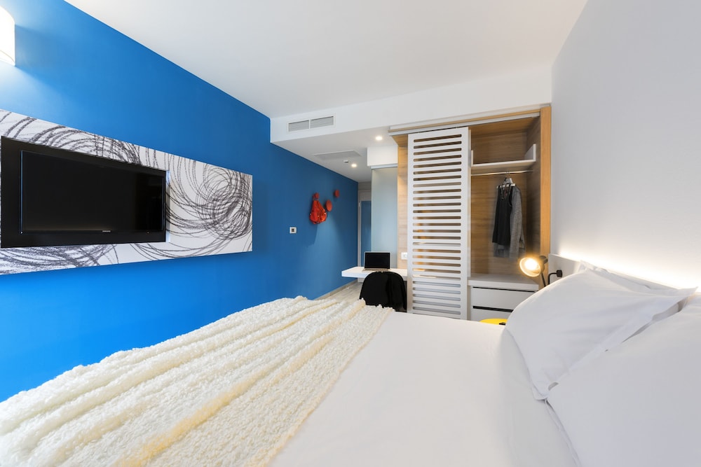 Pharos, Hvar Bayhill Hotel 26/76
