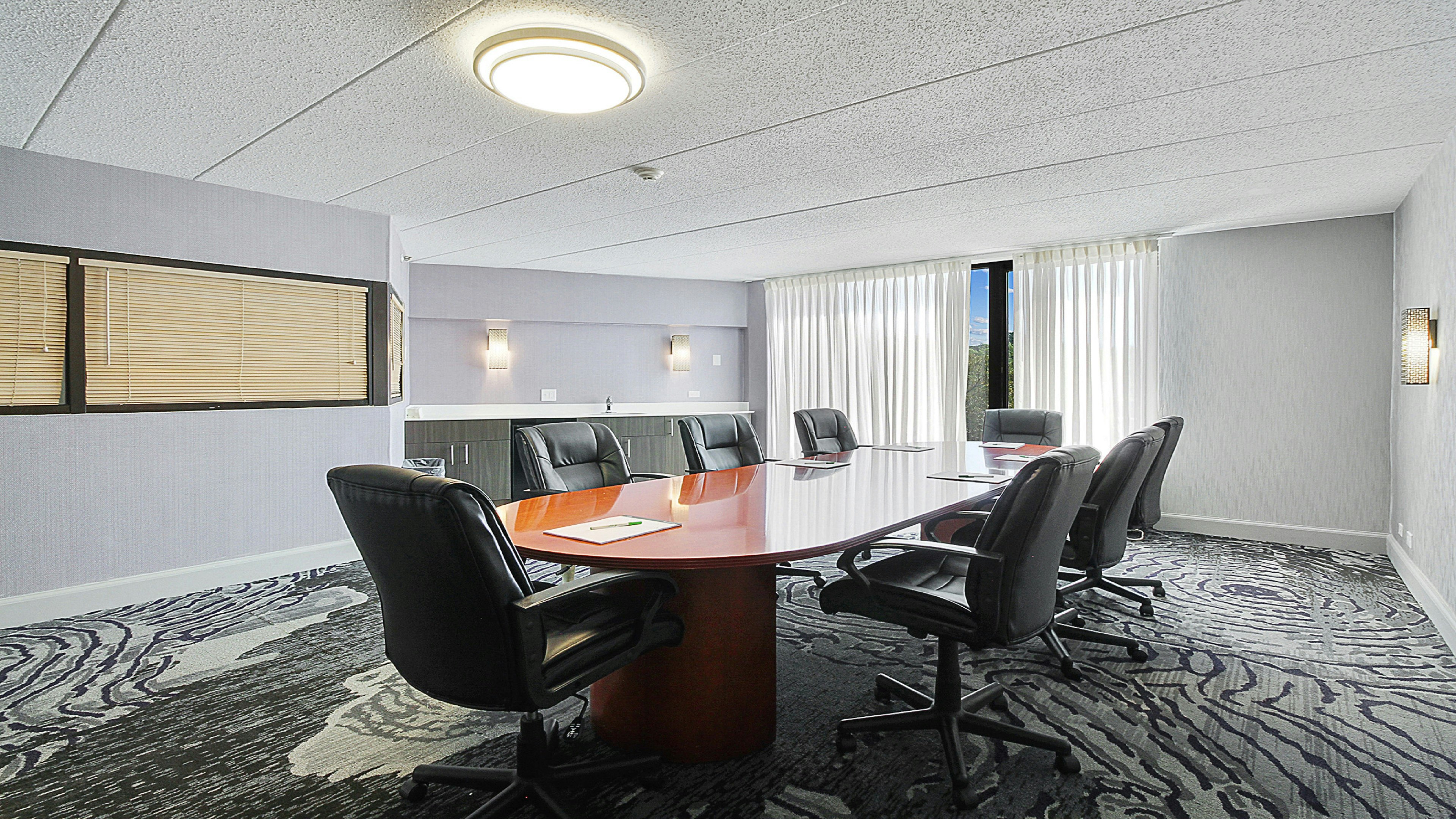 Holiday Inn Chicago Nw Crystal Lk Conv Ctr 52/63