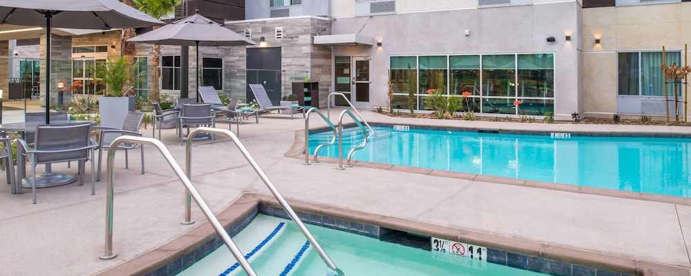 Towneplace Suites San Bernardino Loma Linda 30/64