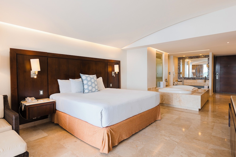 Hotel Azul Ixtapa Grand Resort Spa and Convention Center 16/51