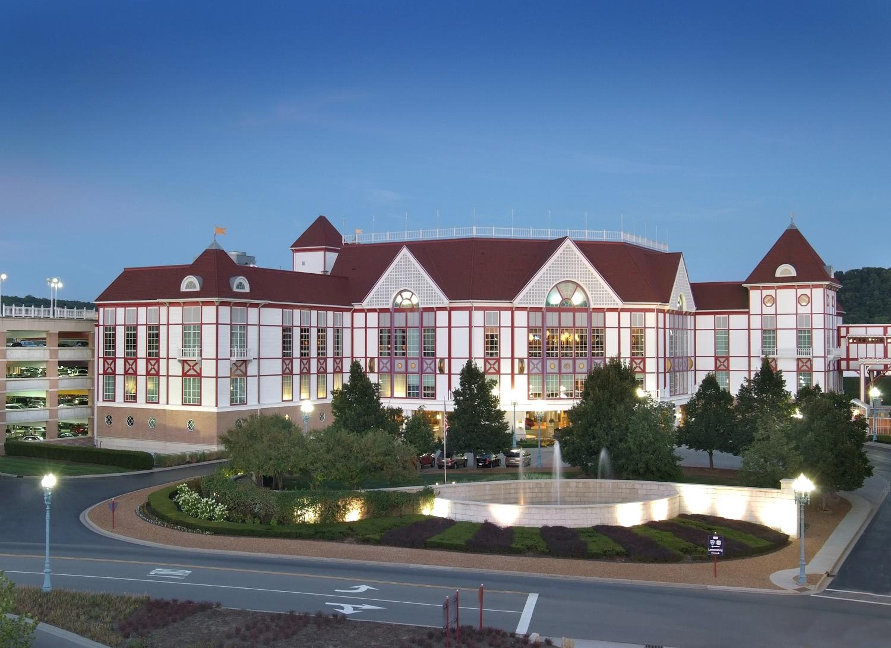 Hollywood Casino Hotel 3/37