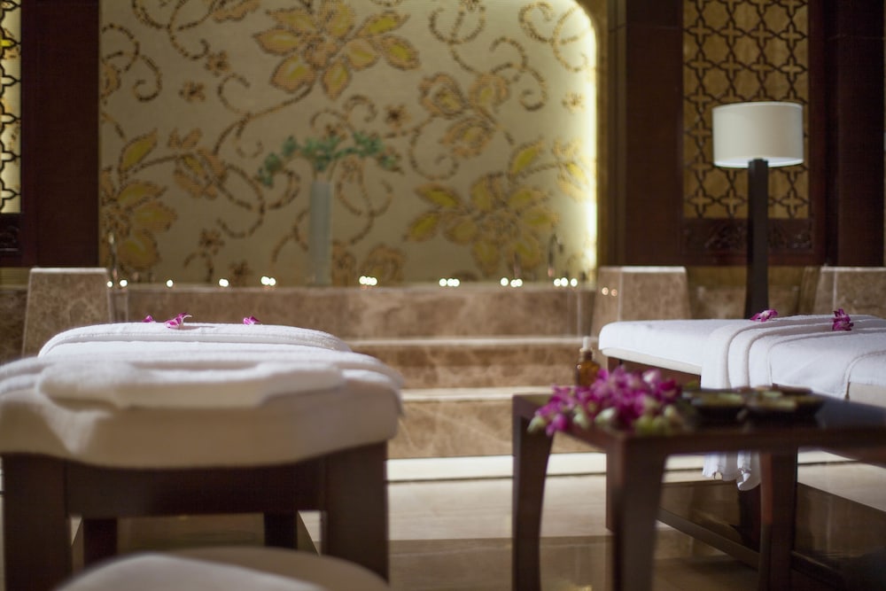 Regal Airport Hotel Xian 28/35