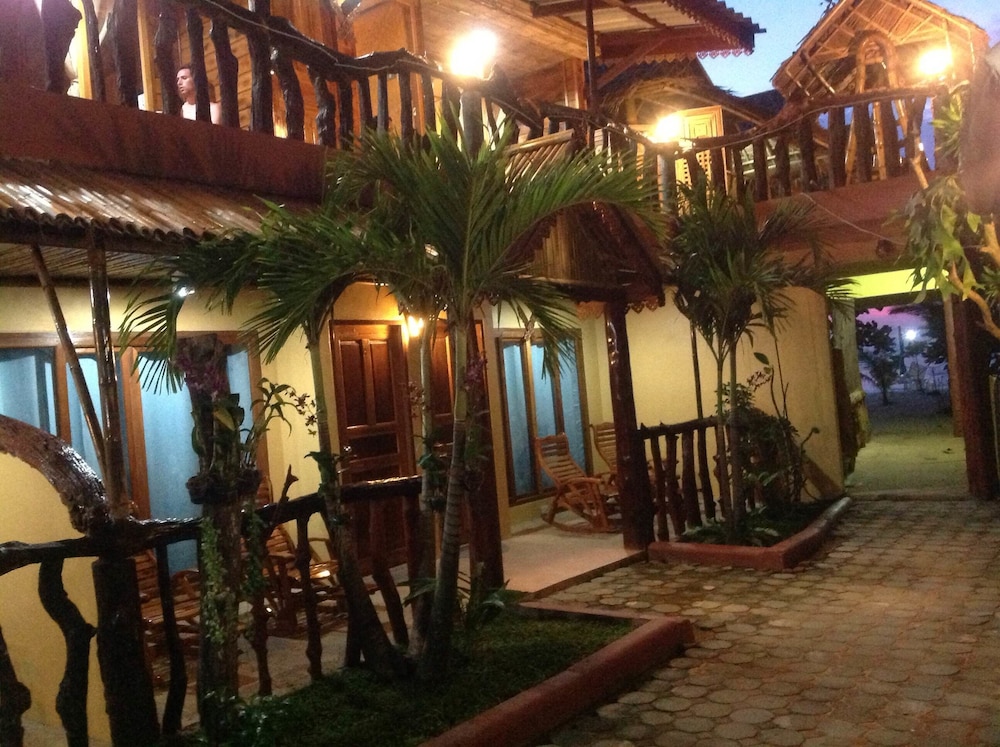 Ruan Mai Naiyang Beach Resort 72/76