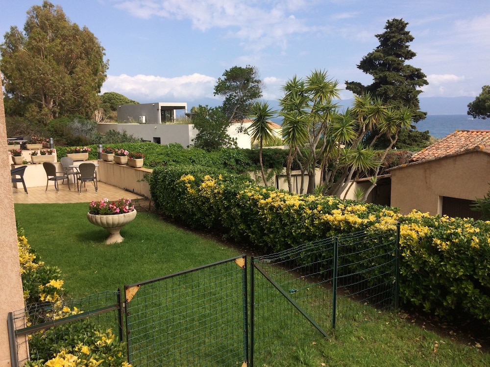 Hotel La Pinede 36/72