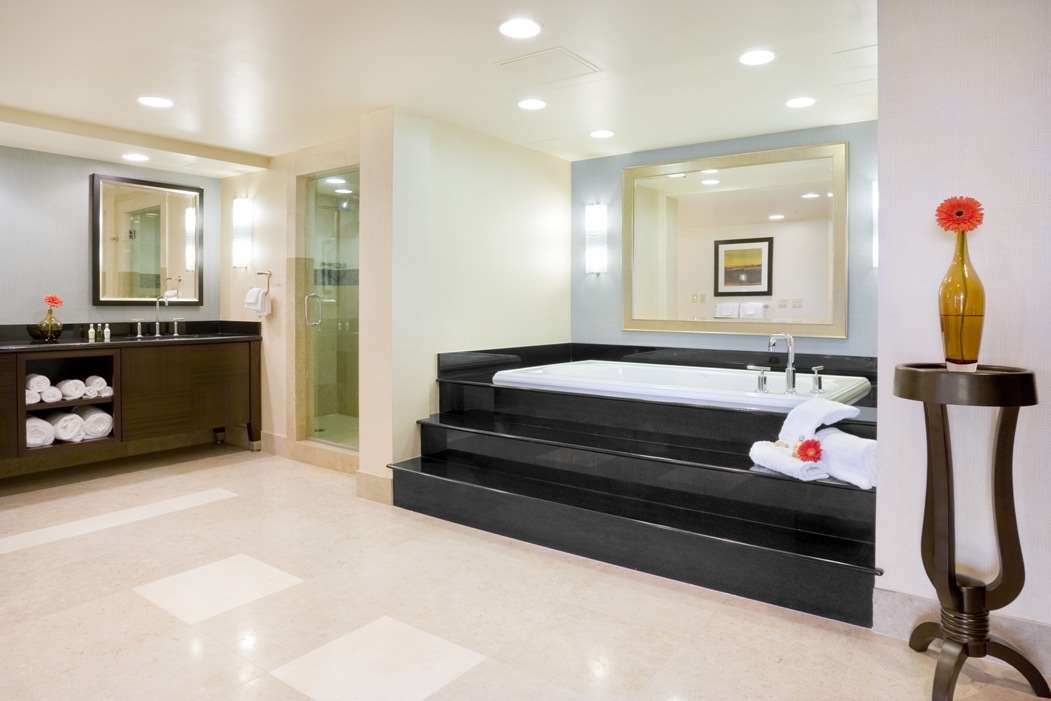 Grand, Suite, Balcony, Club Floor