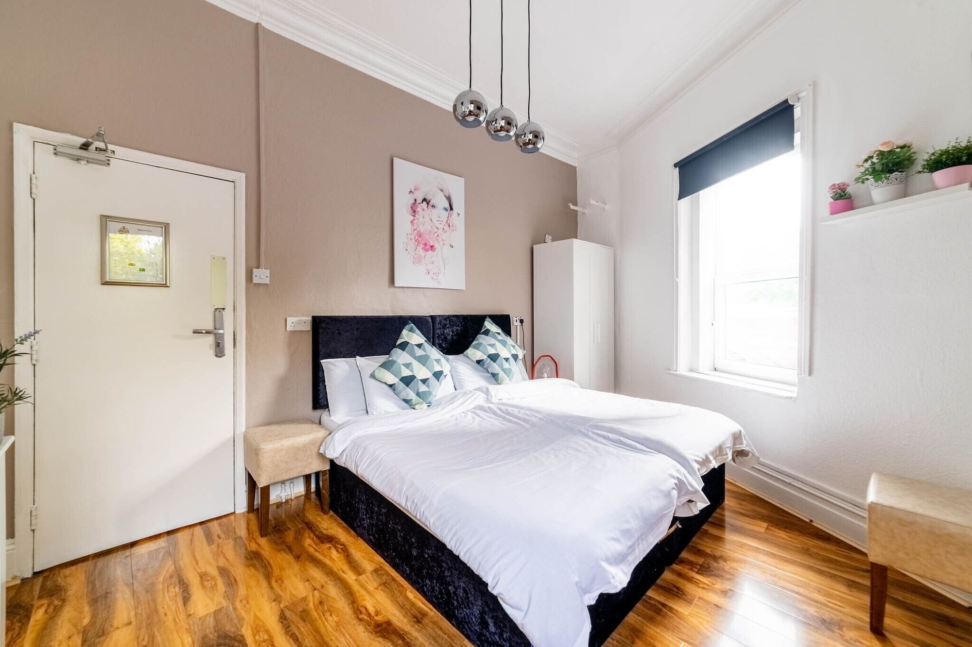 BASIC, DOUBLE OR TWIN BED