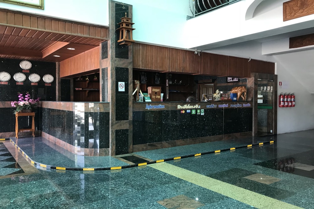 Lopburi Residence 2 Hotel And Resort 3/22