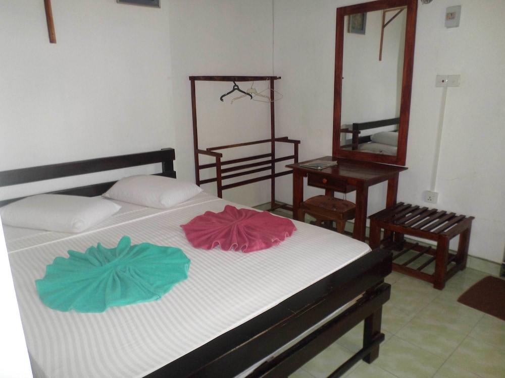 Thilaka City Hotel 7/44