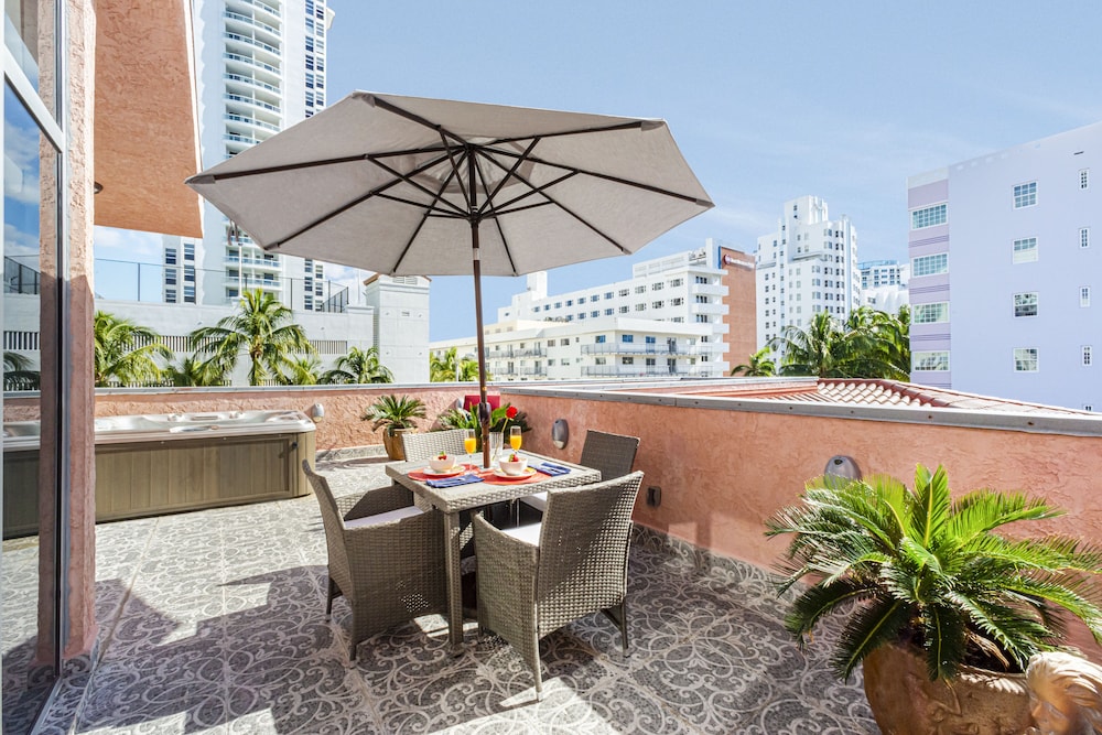 Secret Garden Miami Beach 11/50