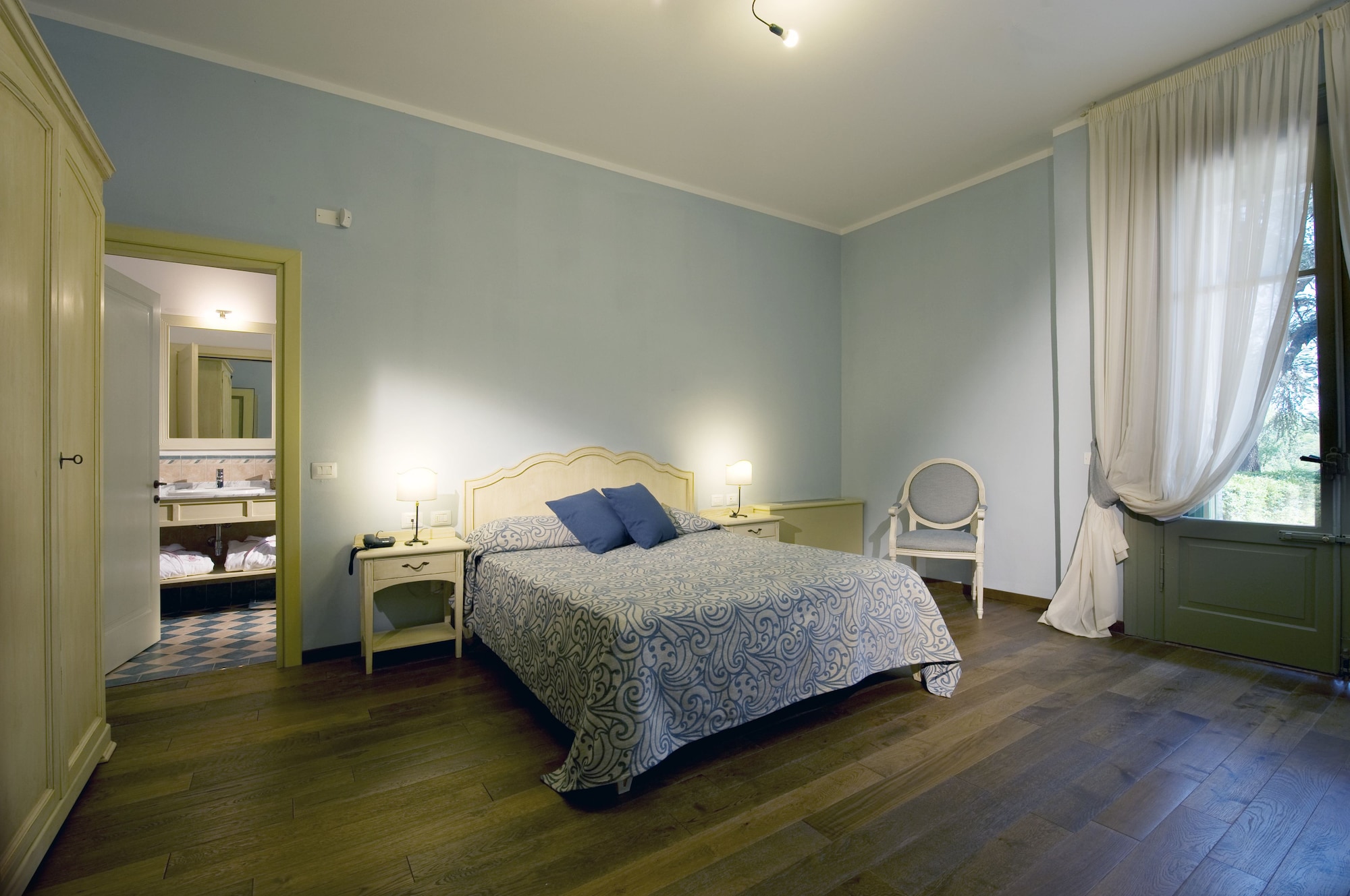 rooms
