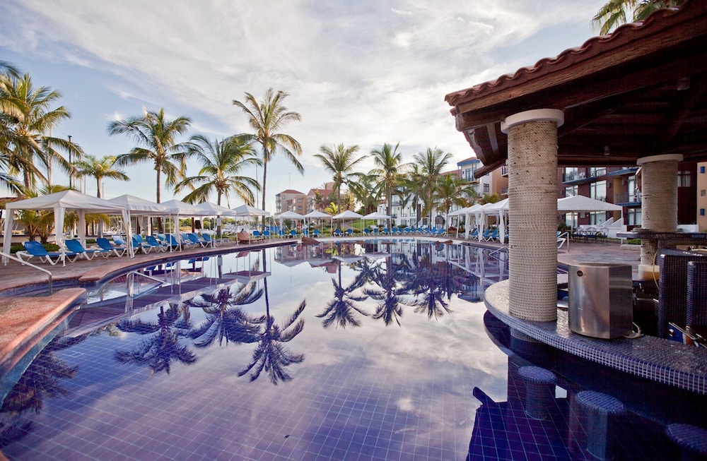El Cid Marina Beach Hotel 49/76