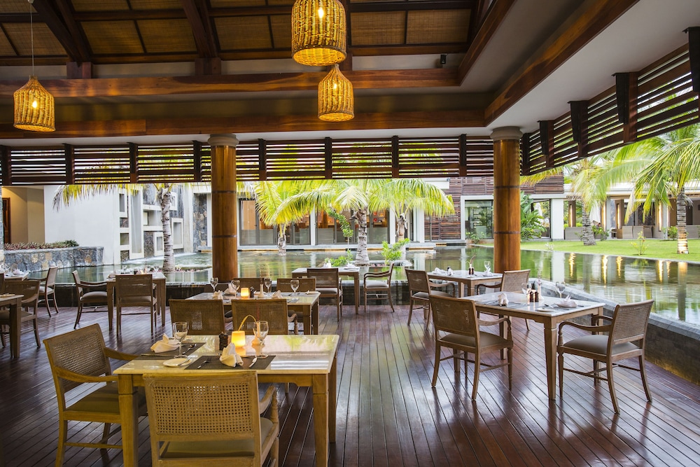 Crystals Beach Resort Belle Mare, a member of Radisson Individuals 43/56