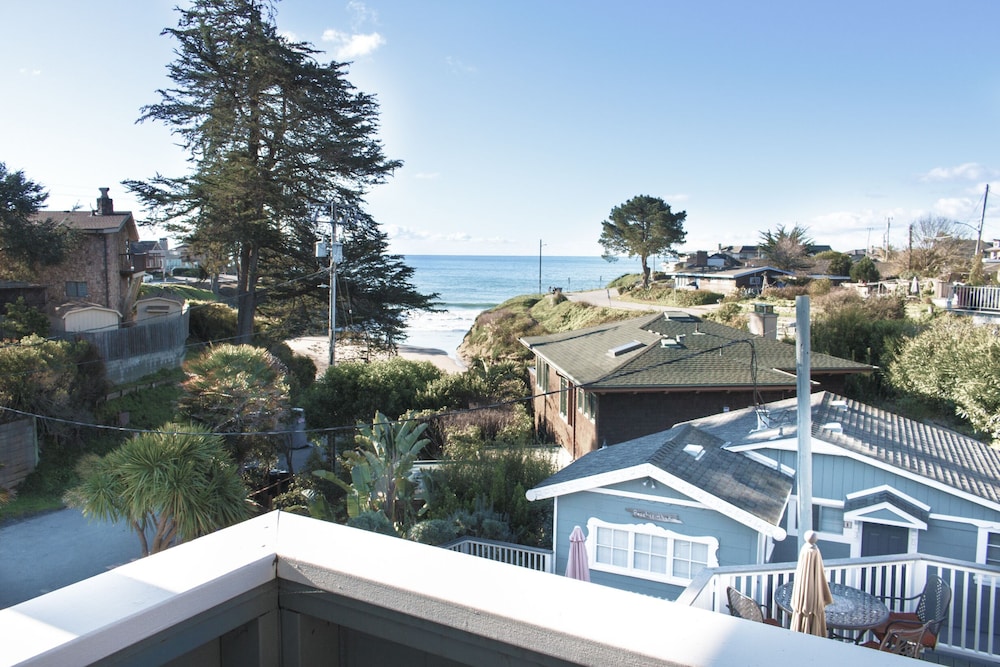 Ocean Echo Inn And Beach Cottages 26/50