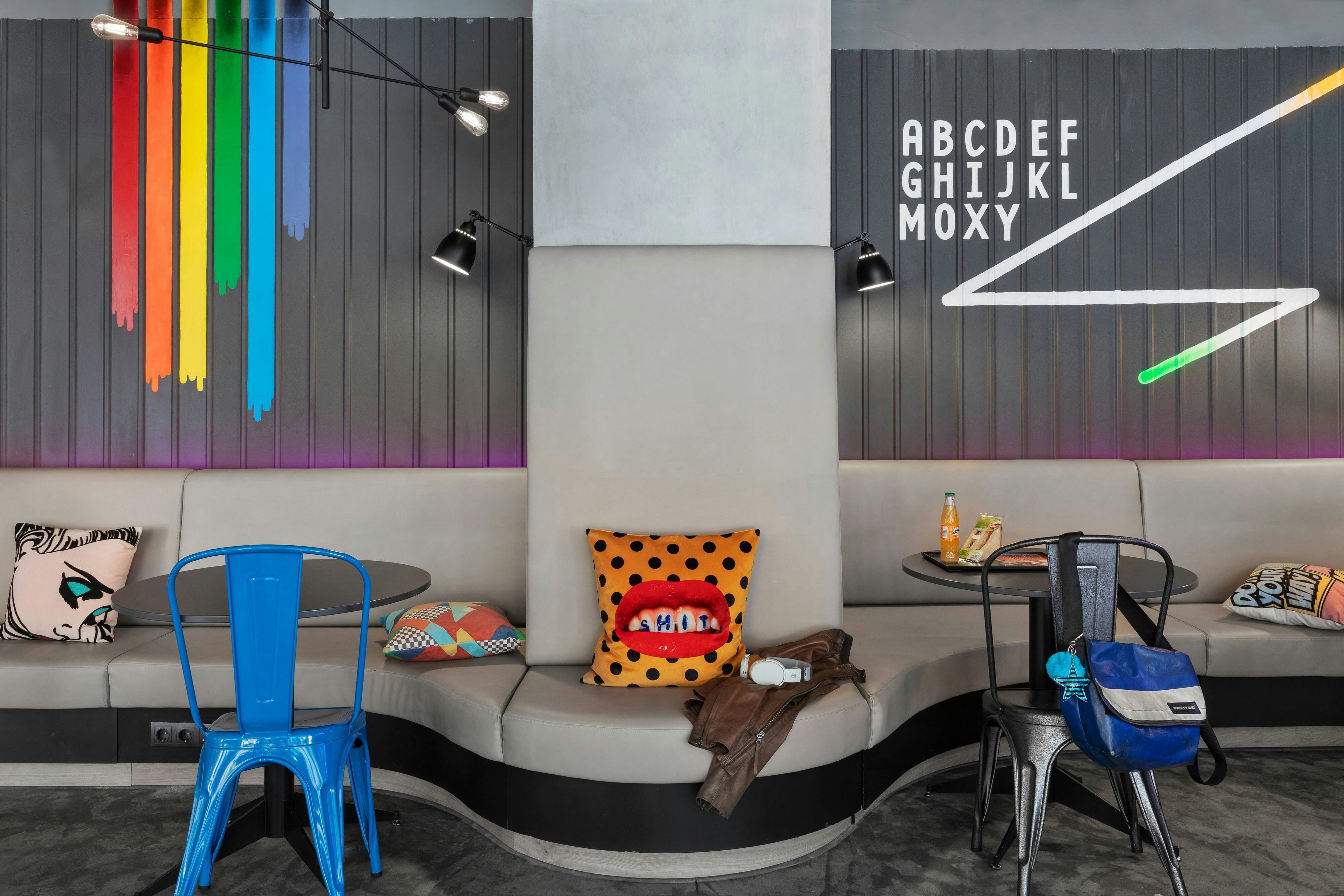 Moxy Bucharest Old Town 13/27