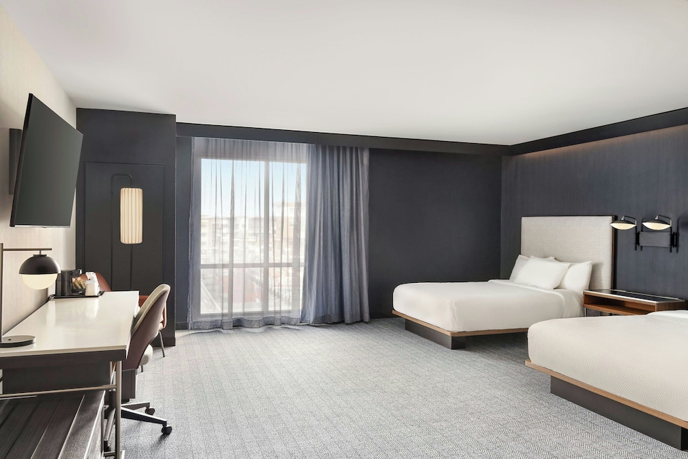 Courtyard by Marriott Milwaukee Brookfield at Poplar Creek 6/25