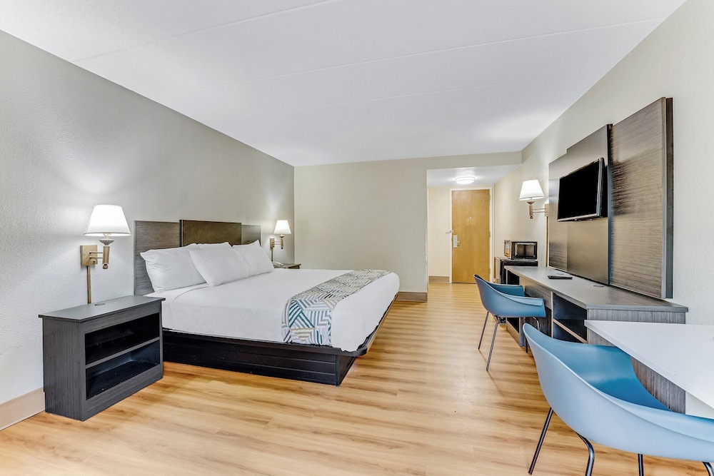 Motel6 Philadelphia, PA - Northeast 25/67