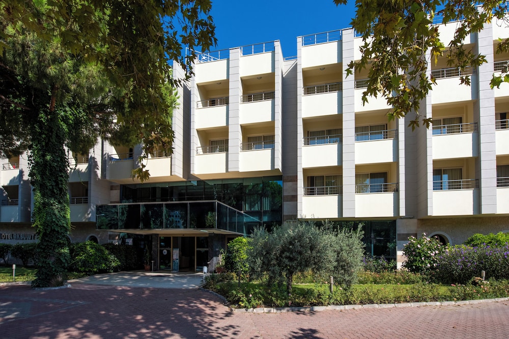 Akbulut Hotel 2/50