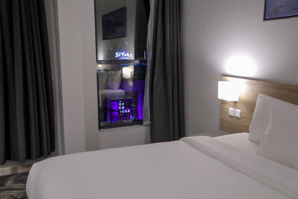 Laten Suites Al Salim Plaza 23/55