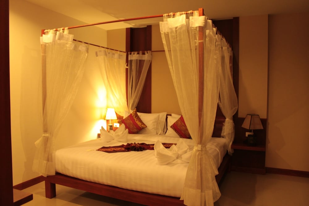 Patong Hemingways Hotel 16/44
