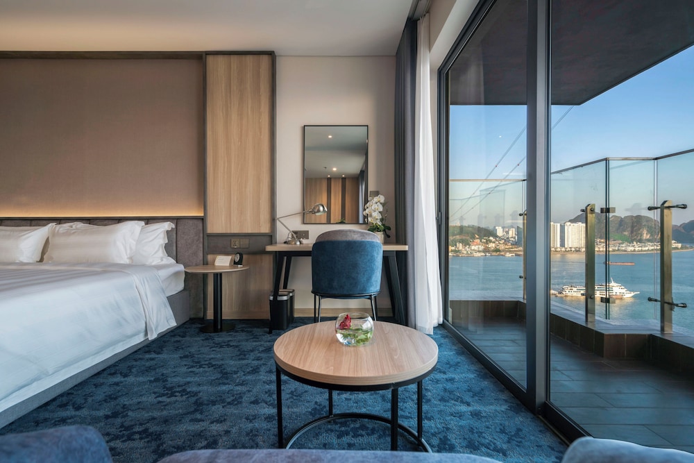 Wyndham Garden Legend Halong 25/50