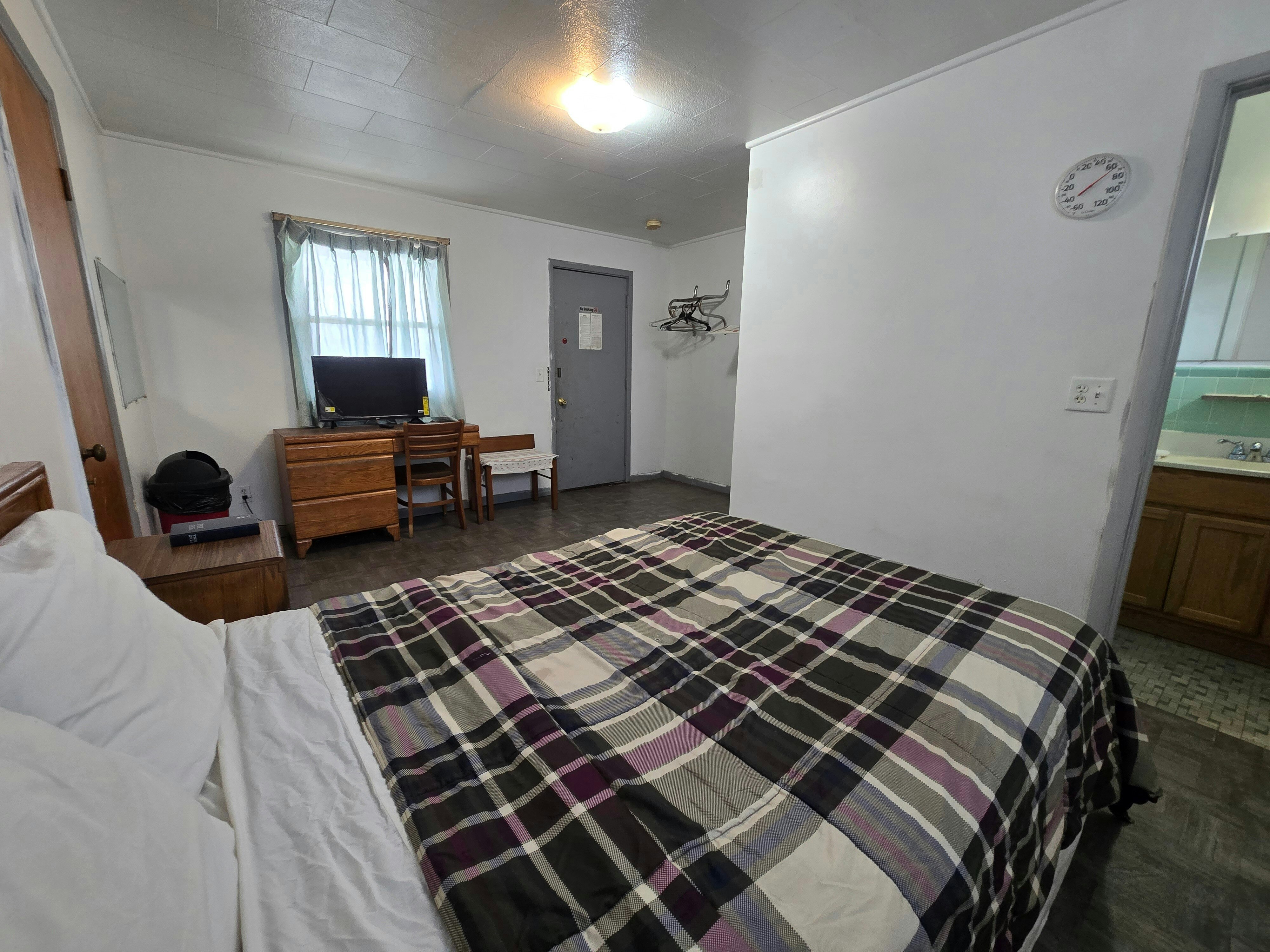 OYO Sandman Inn 23/58
