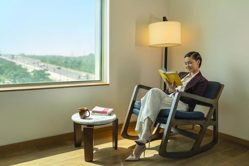 Andaz Delhi, by Hyatt 46/82