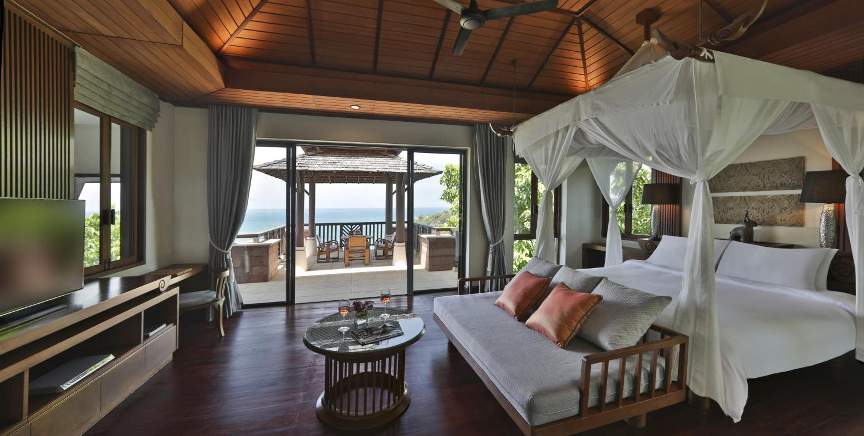 3 Bedrooms, Villa, Ocean View, Private Pool, Hill Side