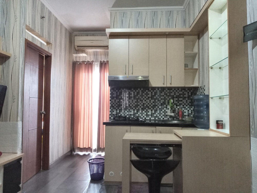 Kemang View by Happy Room by Zuzu 6/34