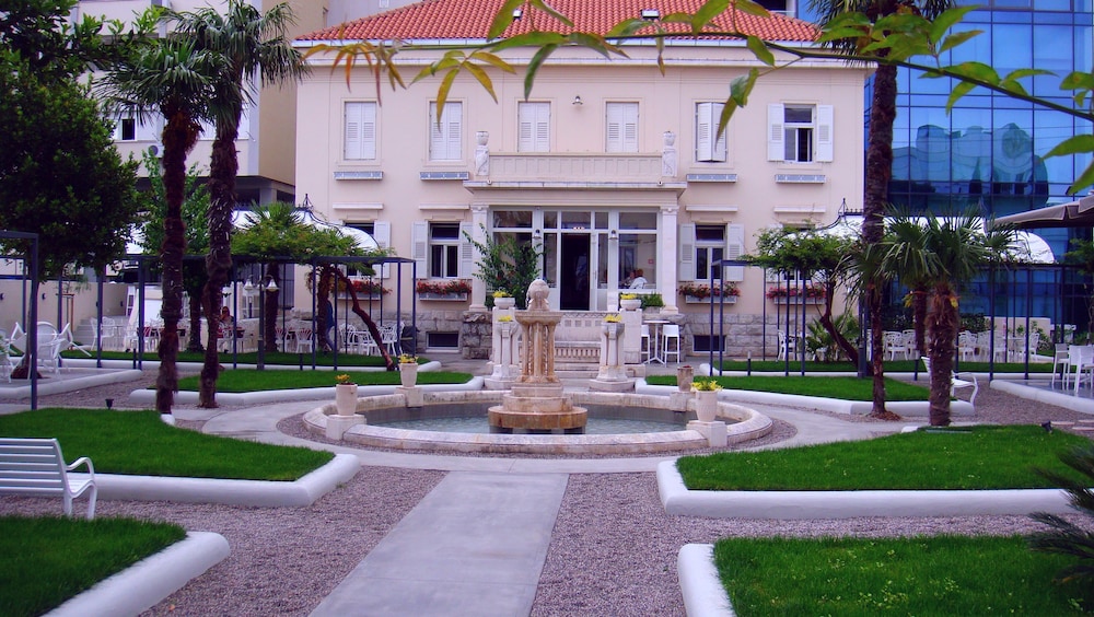 APARTMENTS IVO 33/43