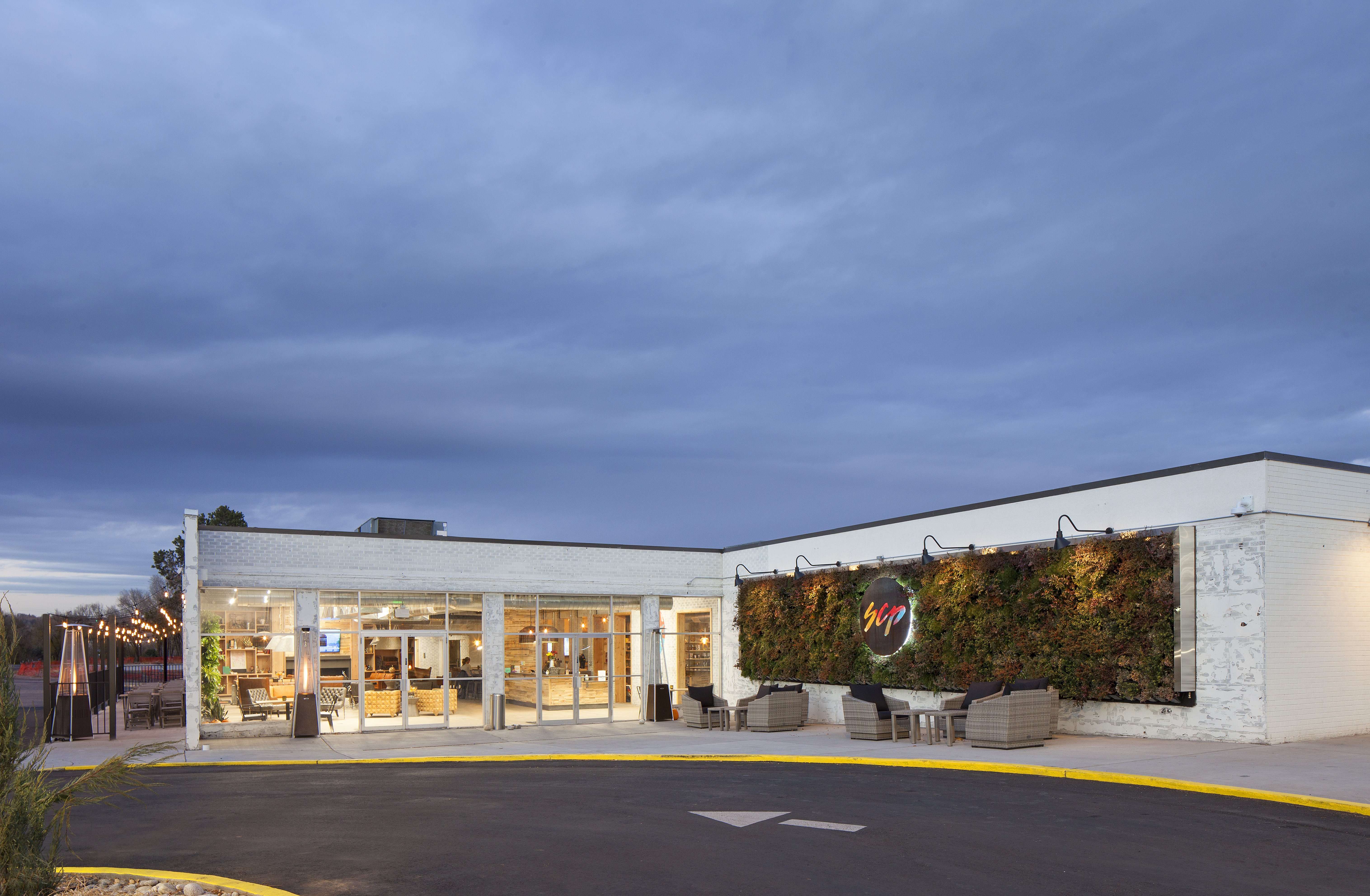 Super 8 Colorado Springs/South/Circle Dr. — photo 2