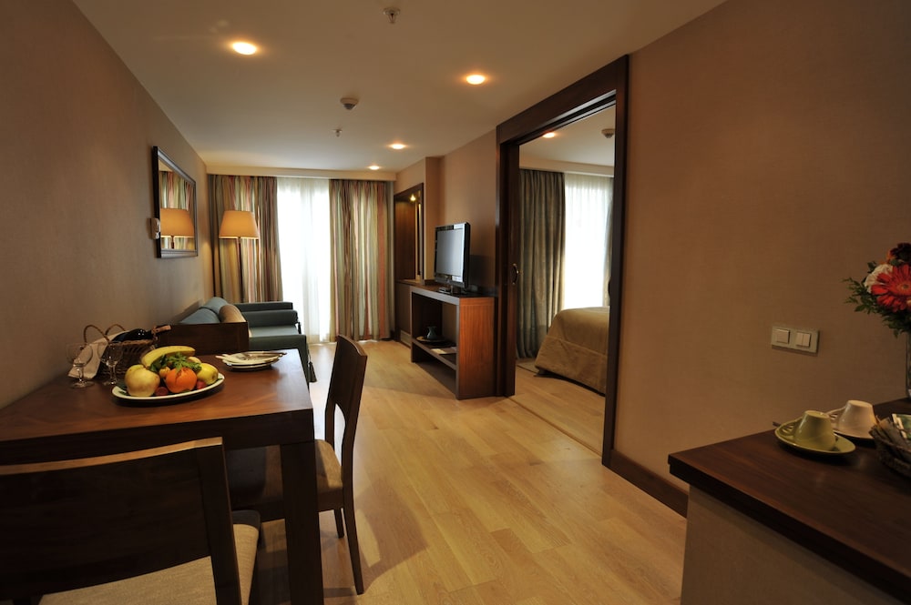 Marti Resort Hotel 53/72