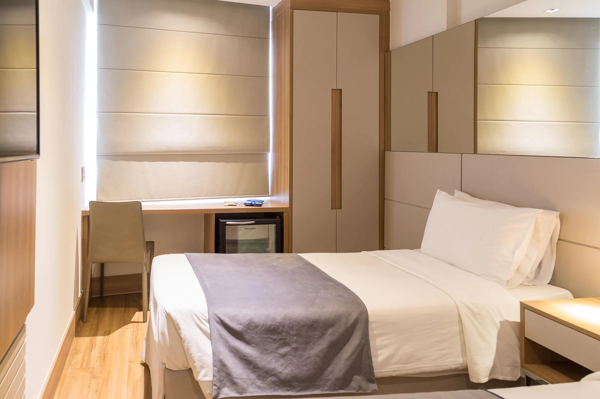 Room, Single