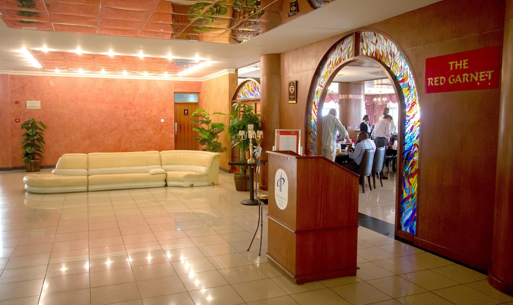 Panari Hotel 11/72