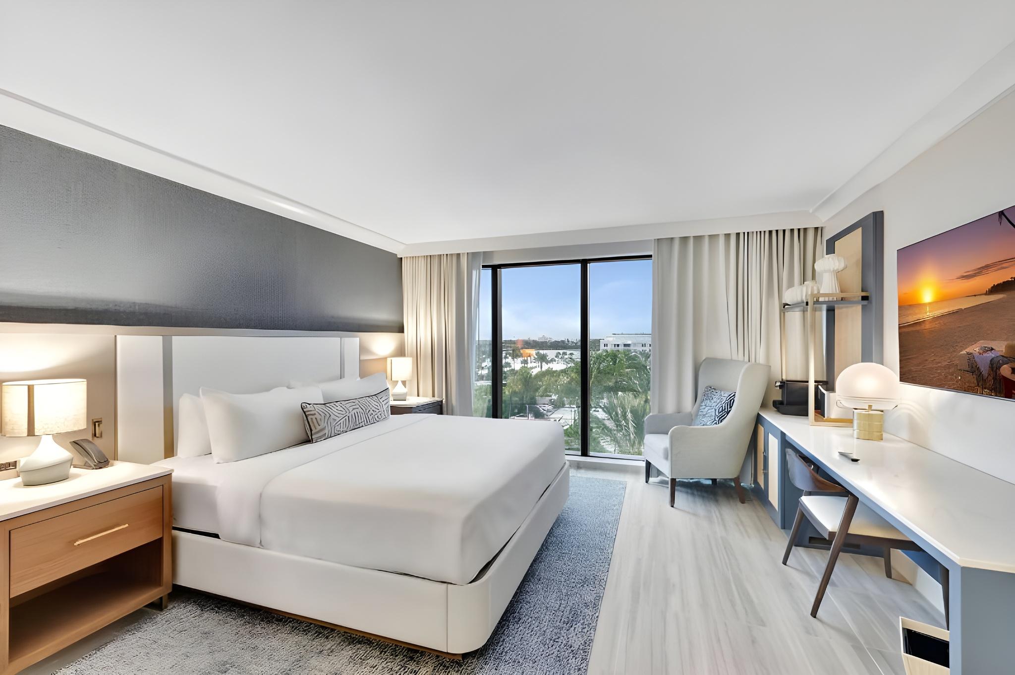 Room, King Bed, Sea Front