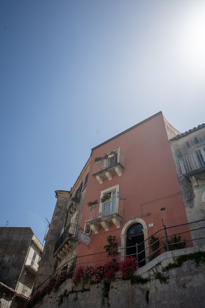 Terra Del Sole Ibla 2/50
