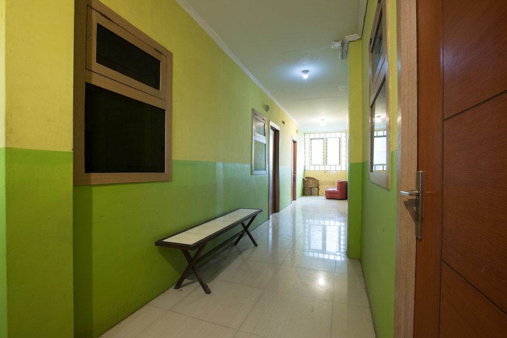 Hotel O Near Summarecon Mall Serpong 59/60